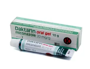 DAKTARIN ORAL GEL